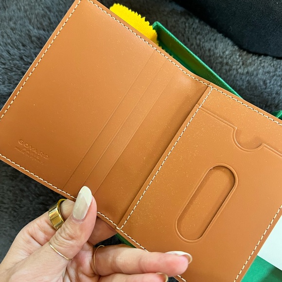 Goyard Single Fold Wallet - Picture 3 of 5